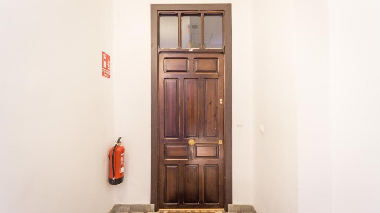 Acogedor Apartamento En Pleno Centro De Sevilla Exteriör bild